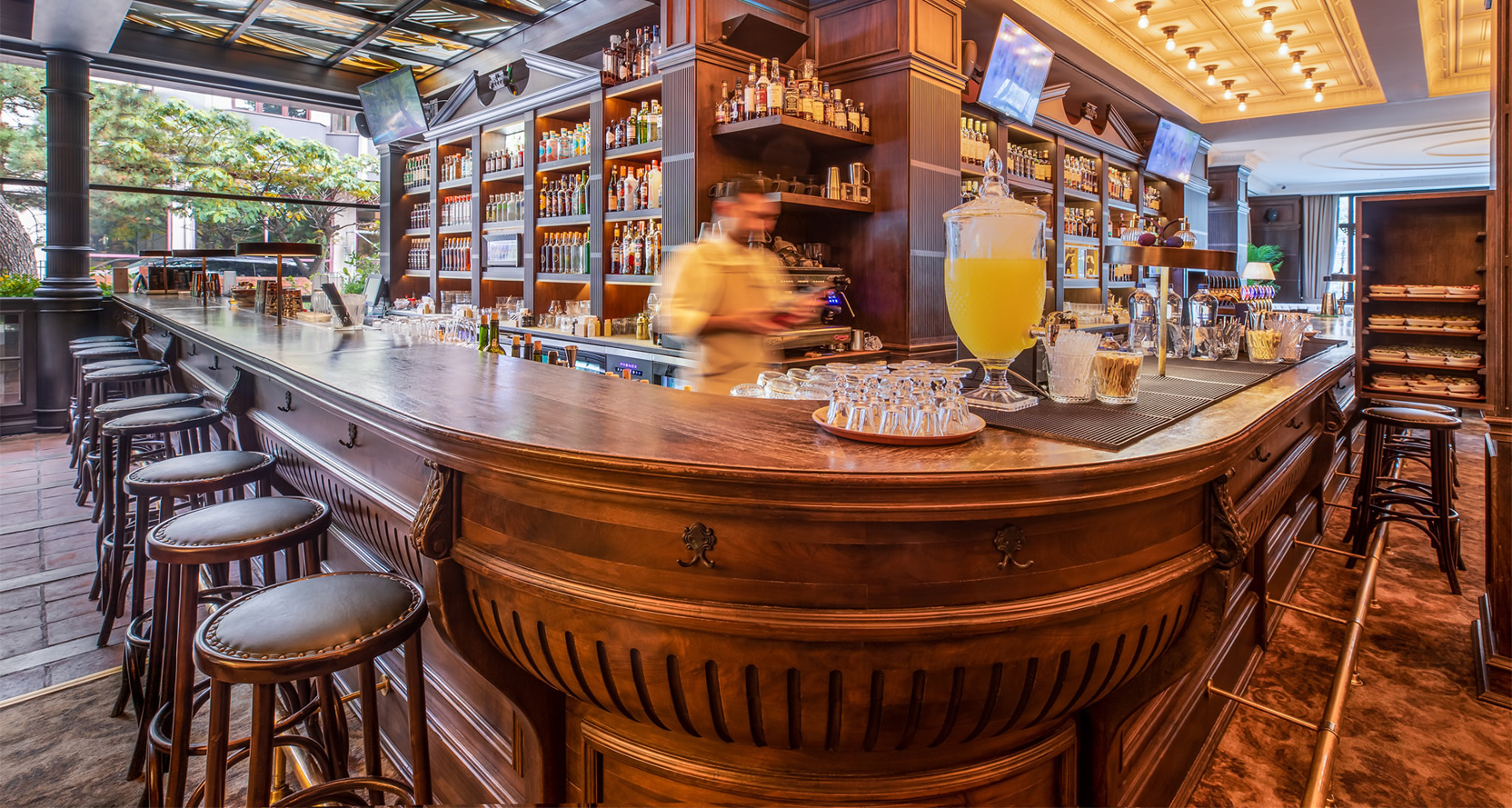Bar